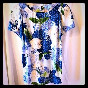 Cece hydrangea blouse size M